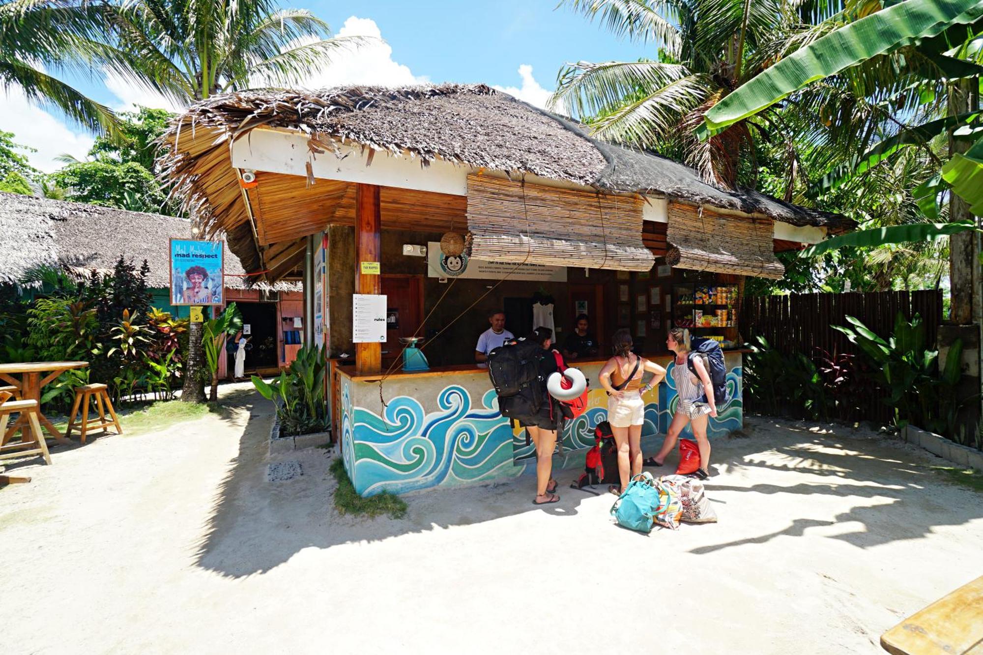 ג'נרל לונה Mad Monkey Hostel Siargao (Adults Only) מראה חיצוני תמונה