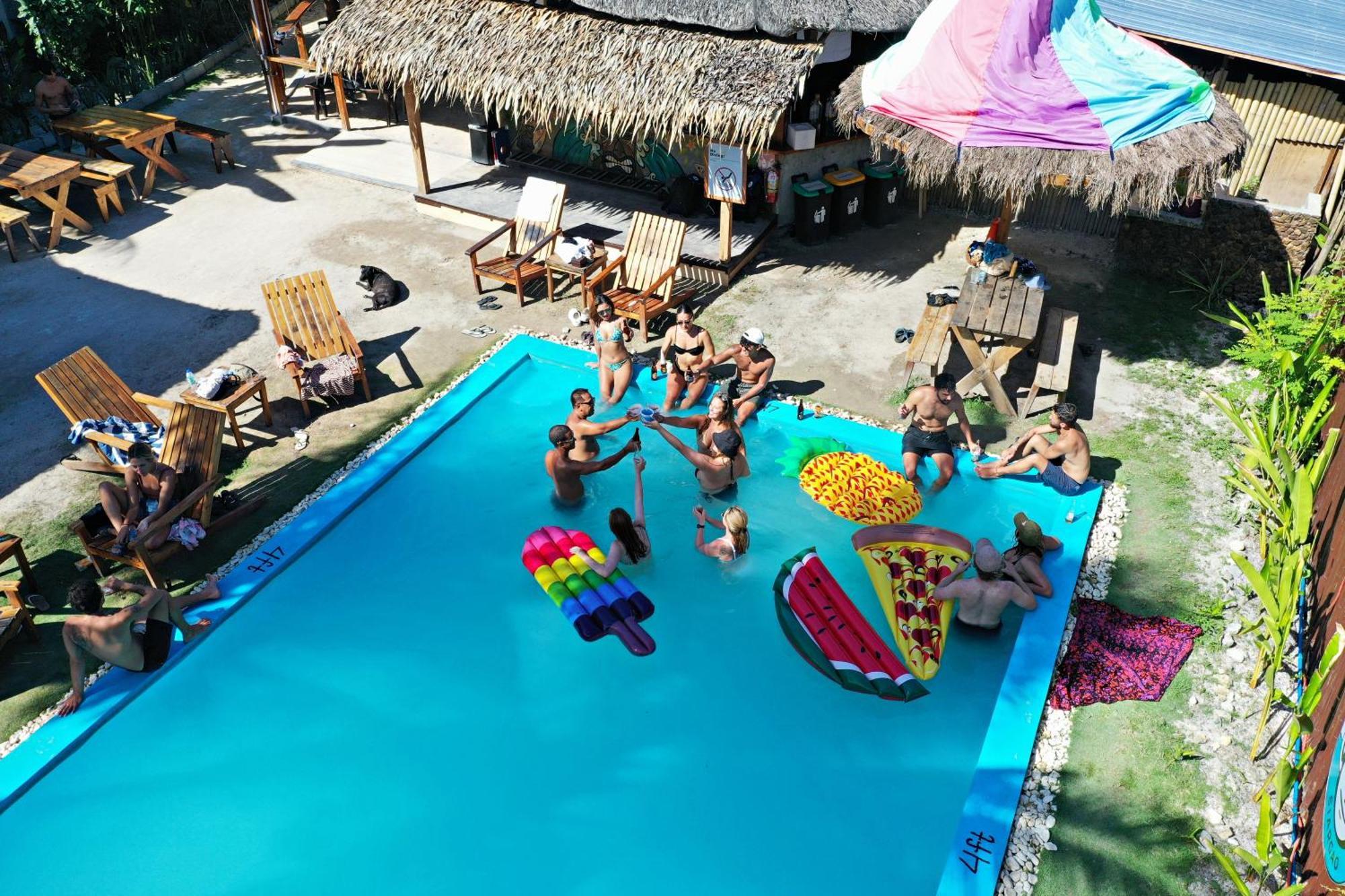 ג'נרל לונה Mad Monkey Hostel Siargao (Adults Only) מראה חיצוני תמונה